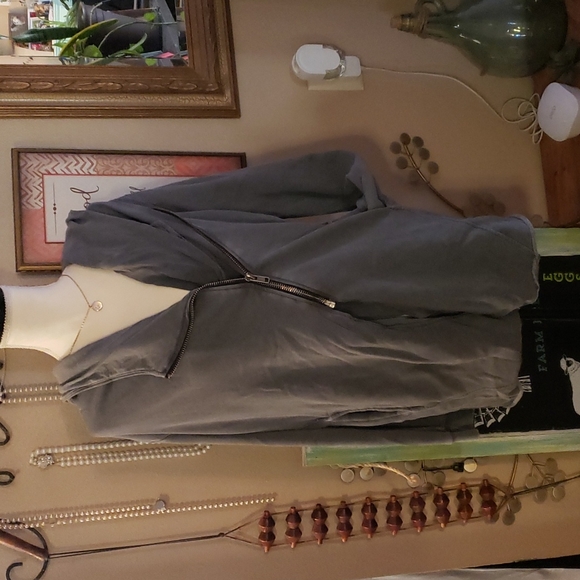 Divided Gray Jacket Size Medium - Picture 2 of 7